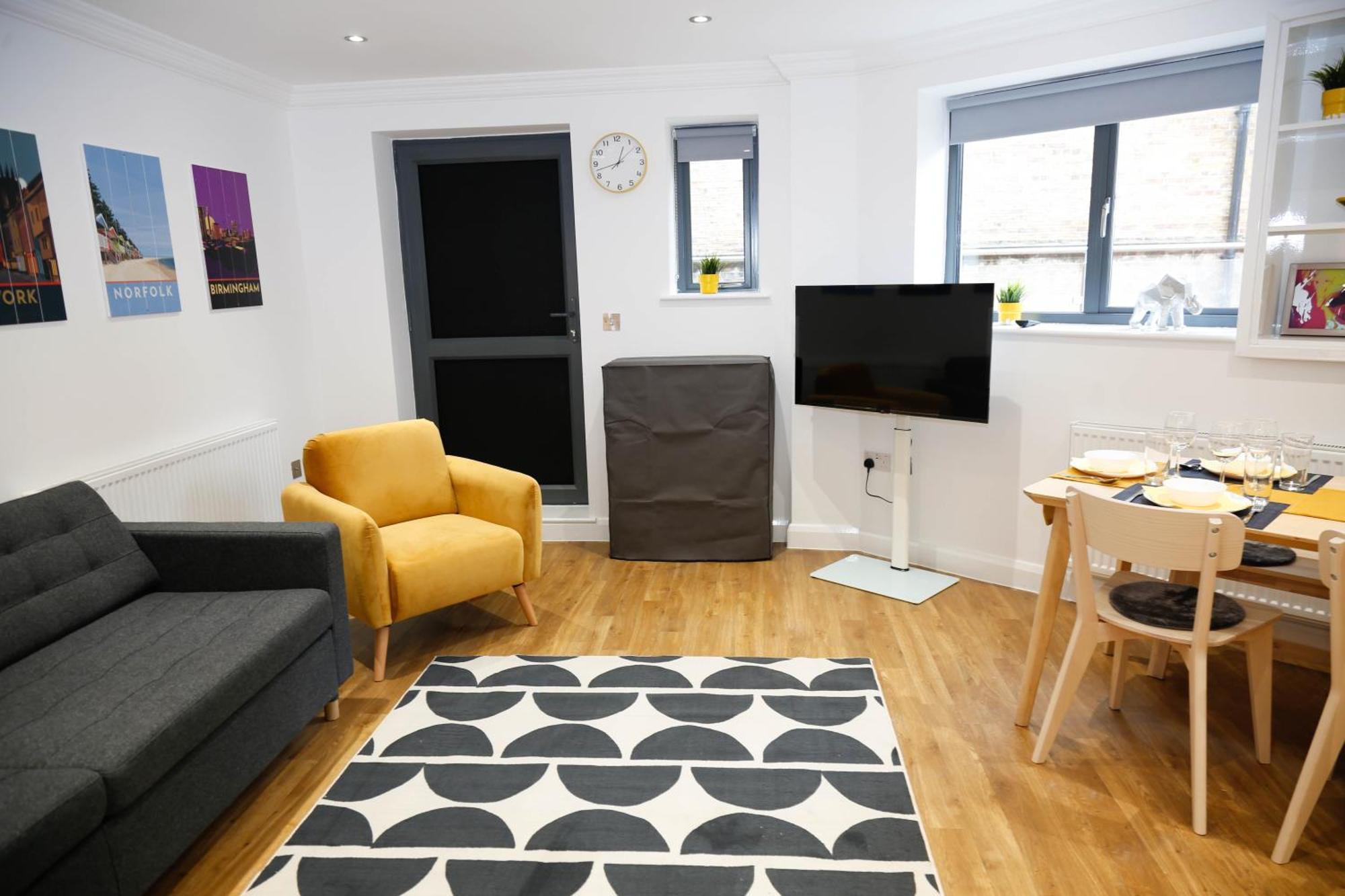 New Luxury Apartments In Central Location Next To Shops, Cafes, Bars & Metro Londen Buitenkant foto