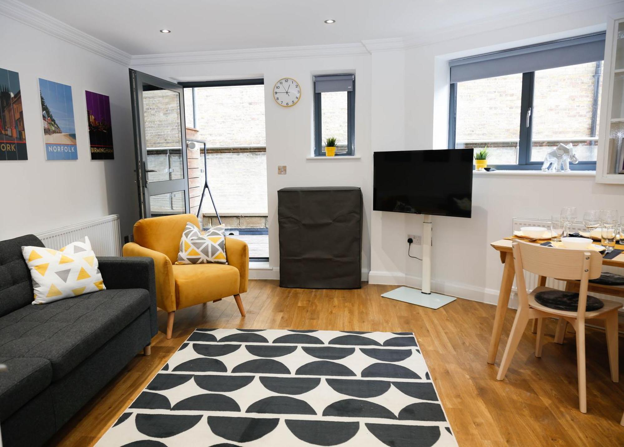 New Luxury Apartments In Central Location Next To Shops, Cafes, Bars & Metro Londen Buitenkant foto